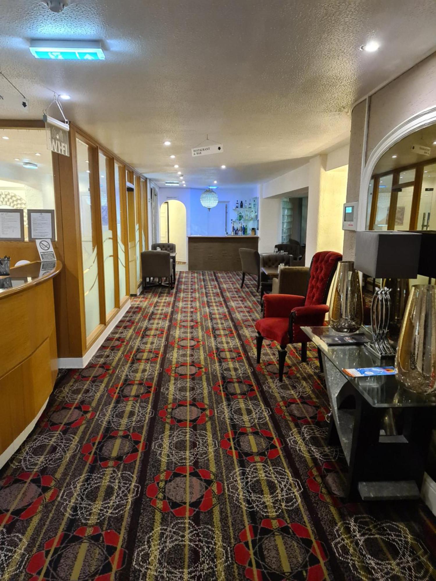 Barons Court Hotel Walsall Extérieur photo
