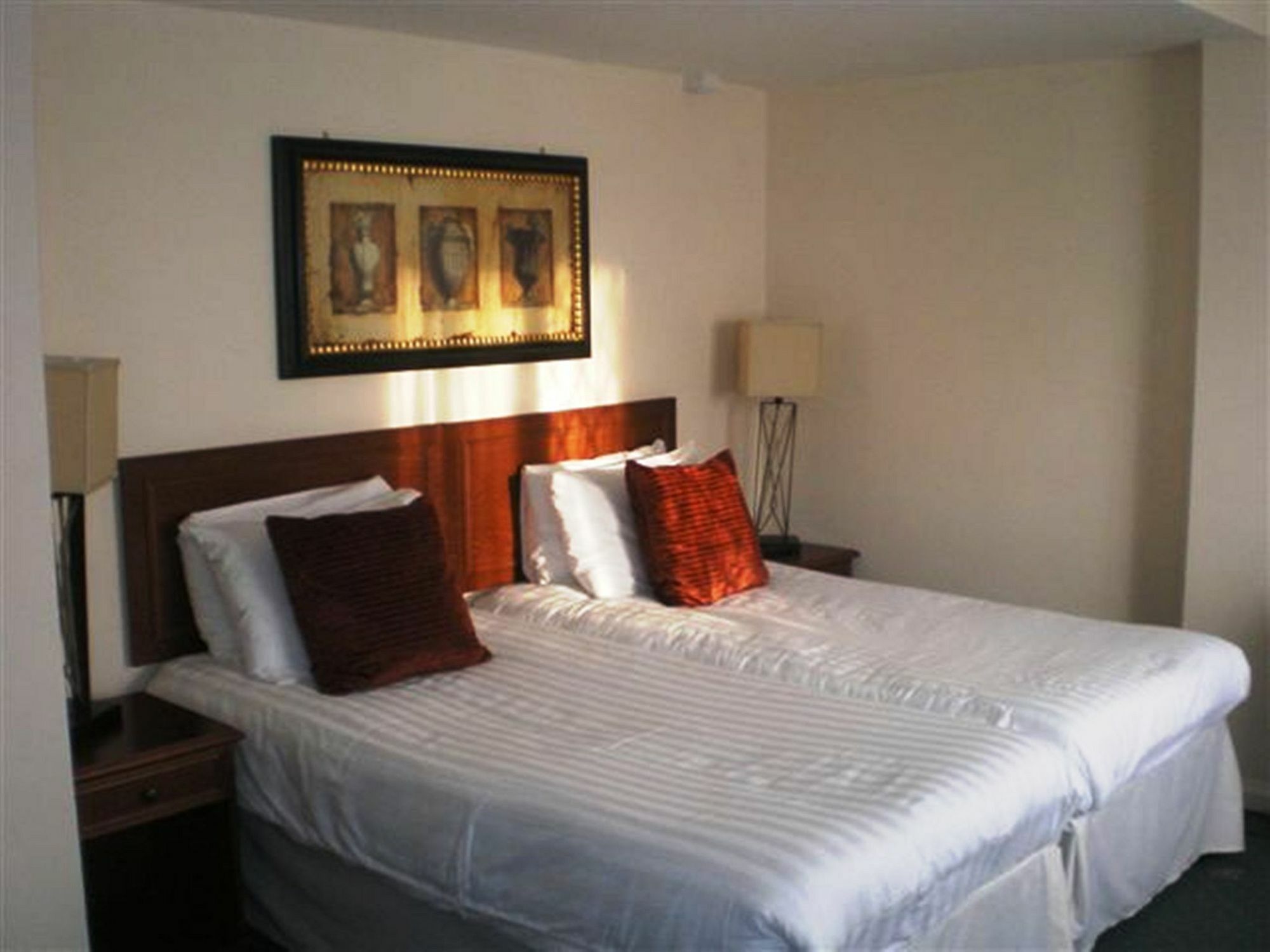 Barons Court Hotel Walsall Extérieur photo
